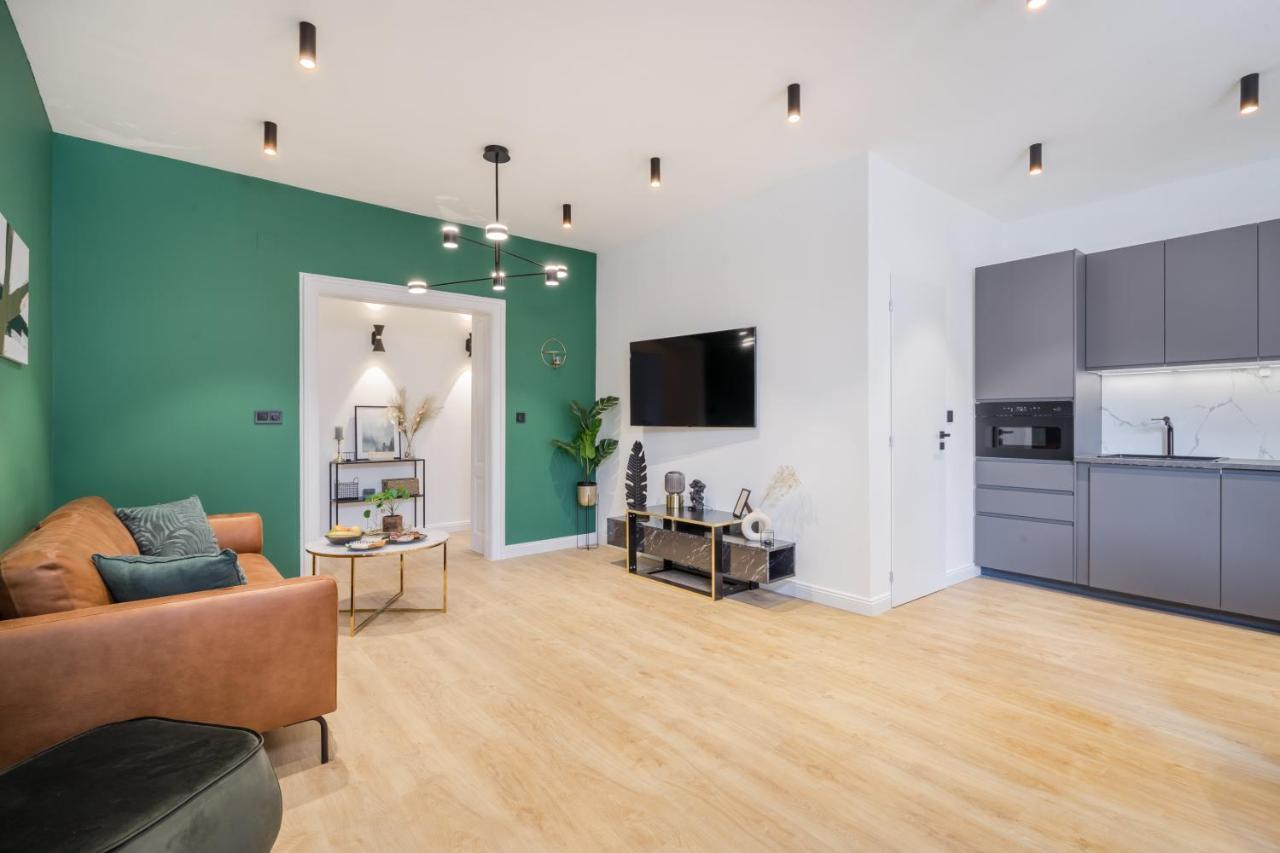 Tilia Luxury Apartment - 3 Bedrooms With Ac Budapeste Exterior foto