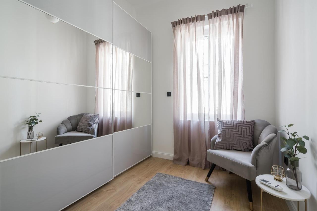 Tilia Luxury Apartment - 3 Bedrooms With Ac Budapeste Exterior foto