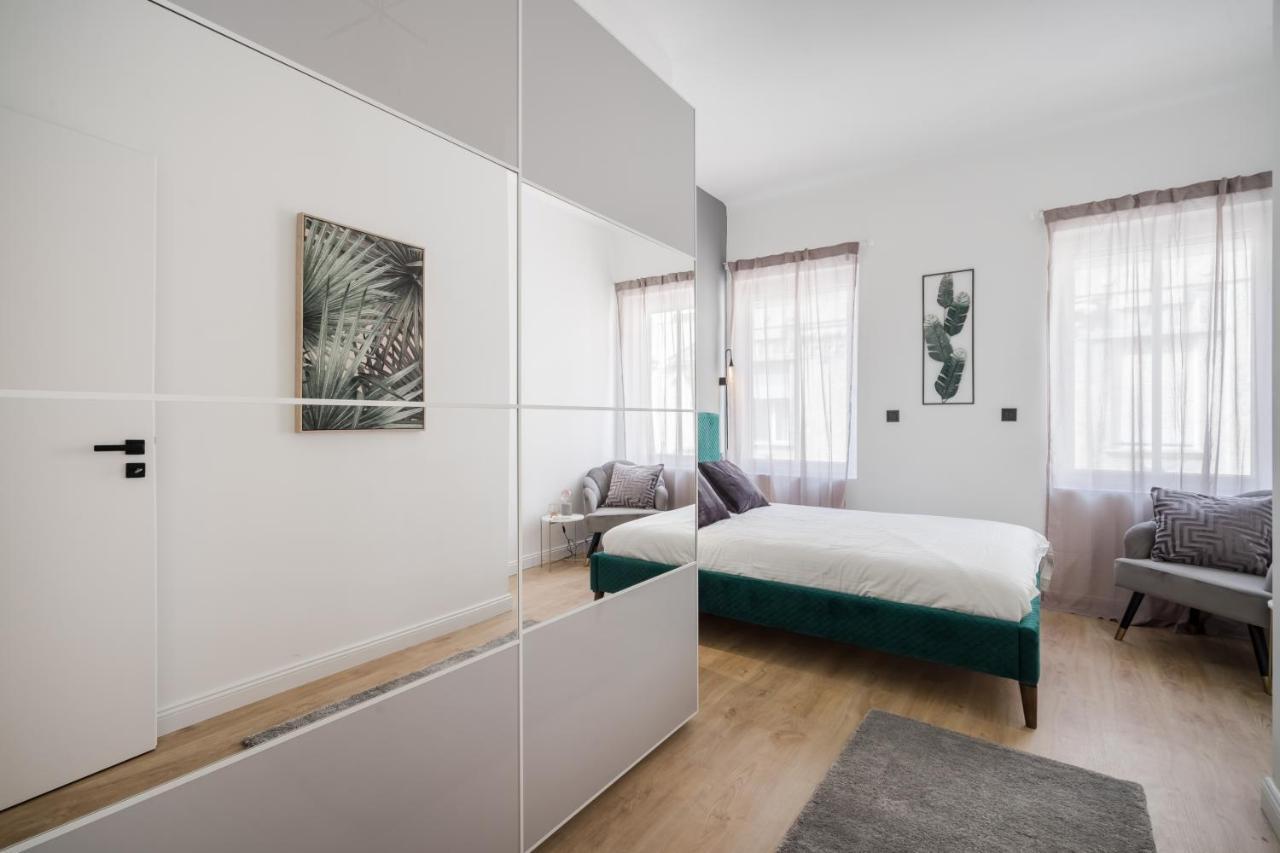 Tilia Luxury Apartment - 3 Bedrooms With Ac Budapeste Exterior foto